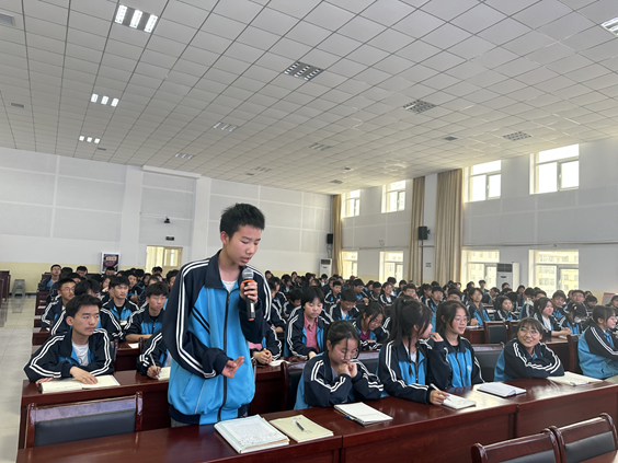 Spring visit of “Guantao Ganlin Class” in Xihe No.1 Middle School