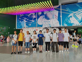 Xihe No.1 Middle School teachers and students field trip in Beijing